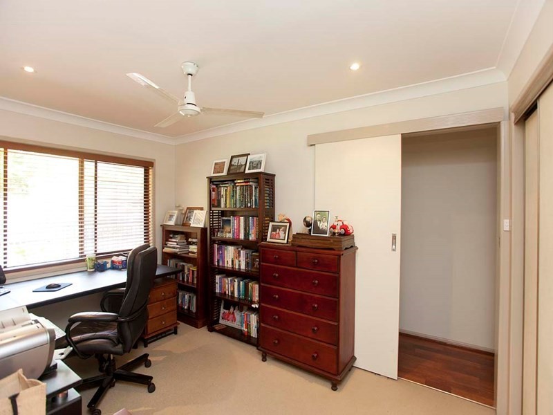 121 Garie Street, Wishart QLD 4122