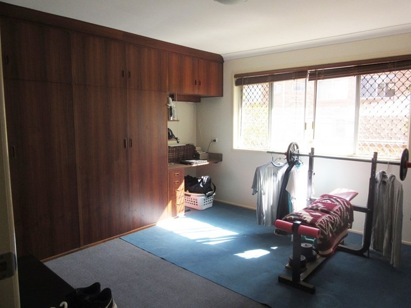 4/18 Swain Street, Holland Park QLD 4121