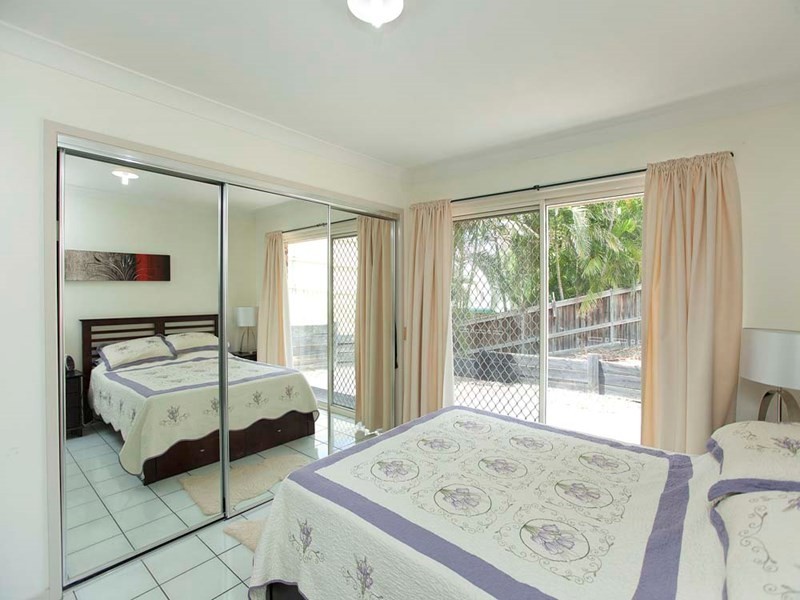 5 Sandpiper Place, Wishart QLD 4122