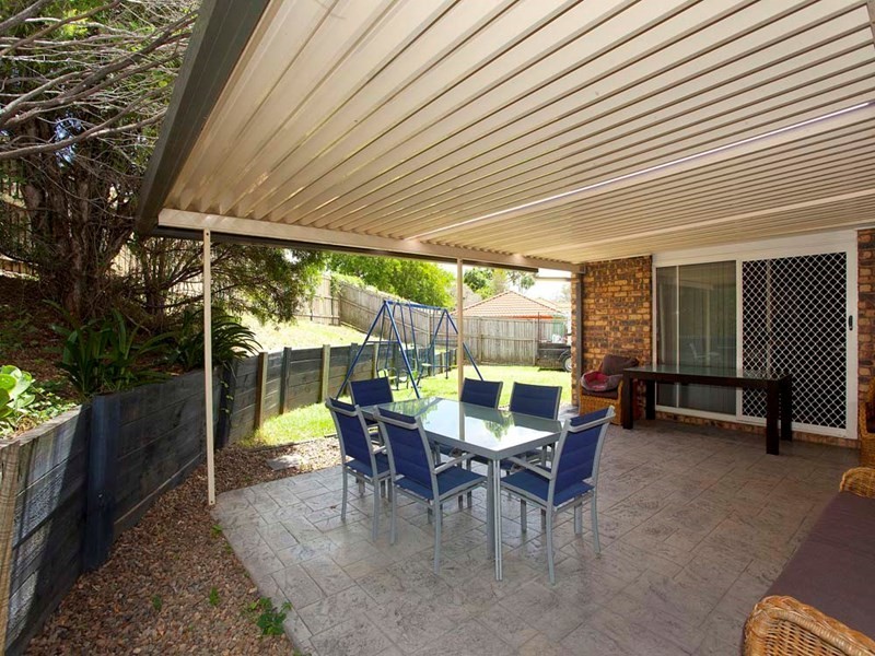 5 Sandpiper Place, Wishart QLD 4122