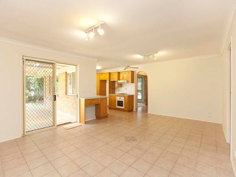 6 Chloe Close, Eight Mile Plains QLD 4113