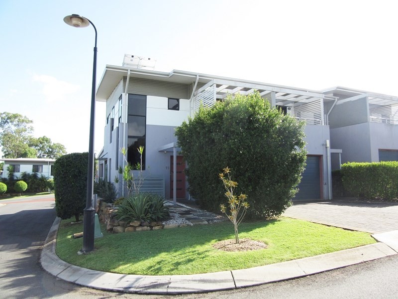 11 Mode Place, Eight Mile Plains QLD 4113