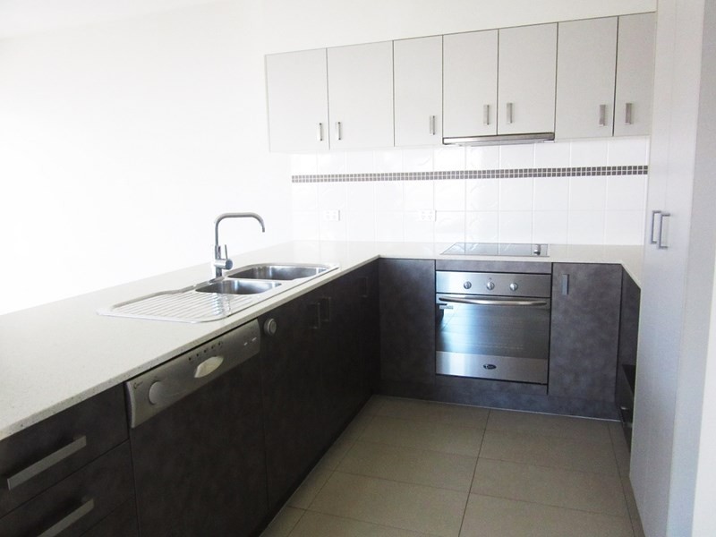 11 Mode Place, Eight Mile Plains QLD 4113