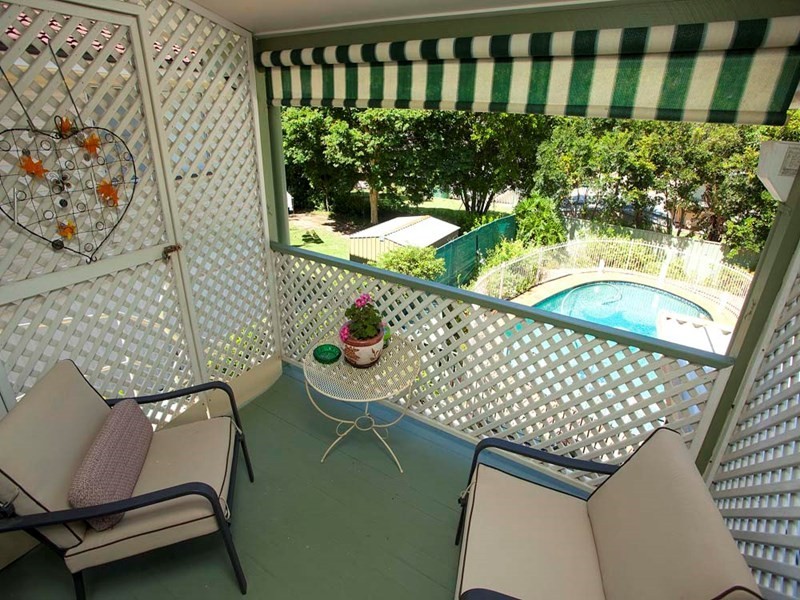 73 Valentia Street, Mansfield QLD 4122