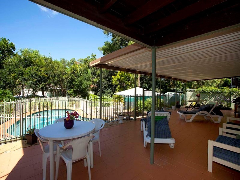 73 Valentia Street, Mansfield QLD 4122