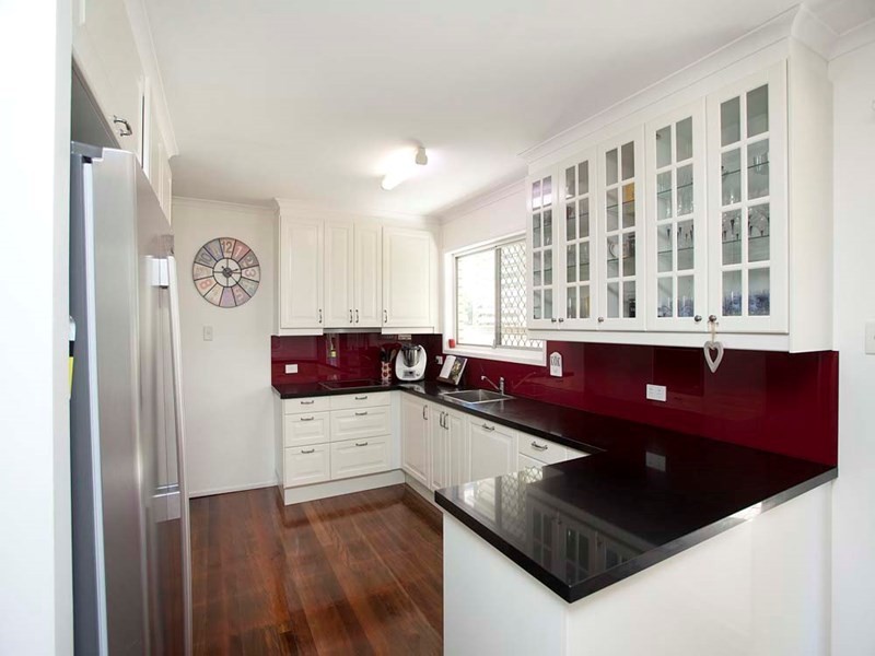 9 Amsterdam Street, Wishart QLD 4122