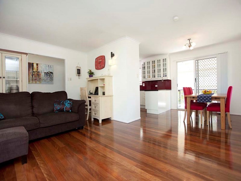 9 Amsterdam Street, Wishart QLD 4122