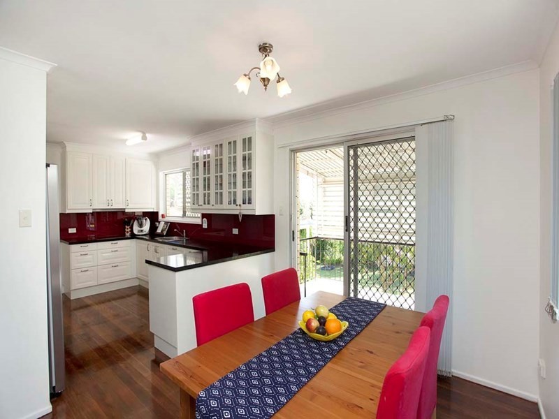 9 Amsterdam Street, Wishart QLD 4122