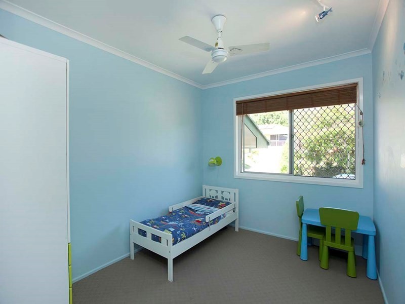 9 Amsterdam Street, Wishart QLD 4122