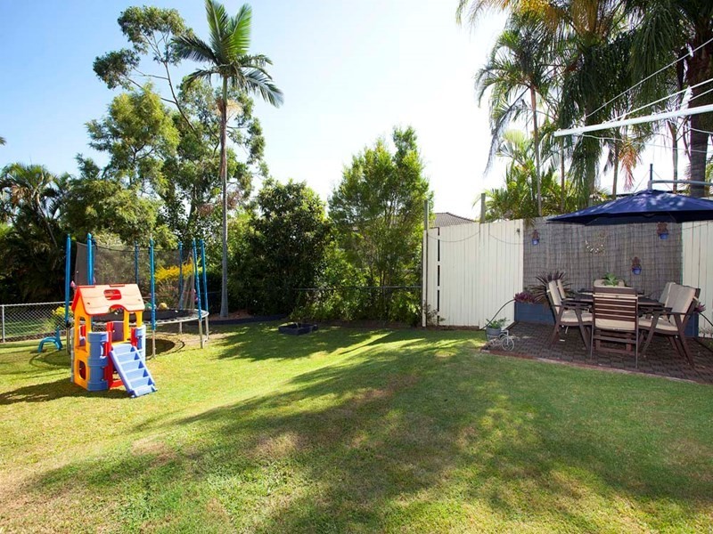 9 Amsterdam Street, Wishart QLD 4122
