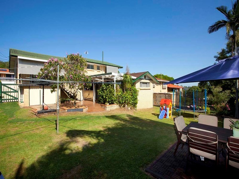 9 Amsterdam Street, Wishart QLD 4122