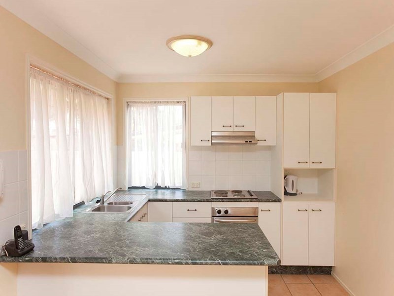 12 Hart Close, Mackenzie QLD 4156