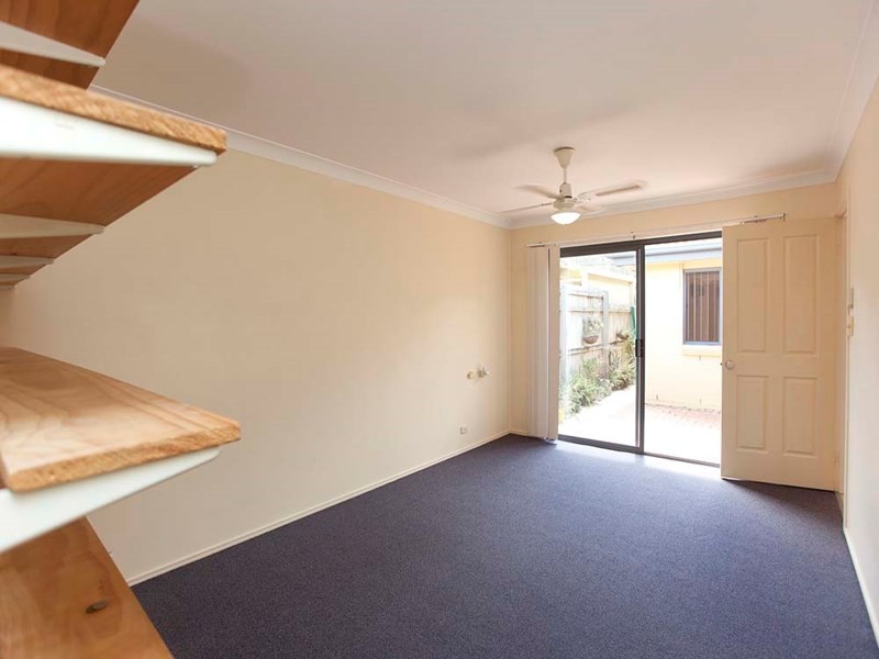 12 Hart Close, Mackenzie QLD 4156