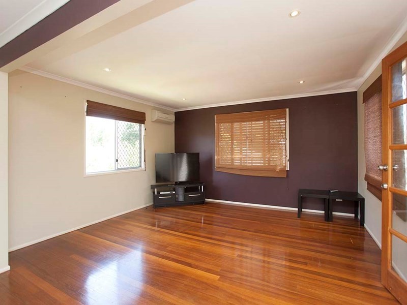 30 Barham Street, Coopers Plains QLD 4108