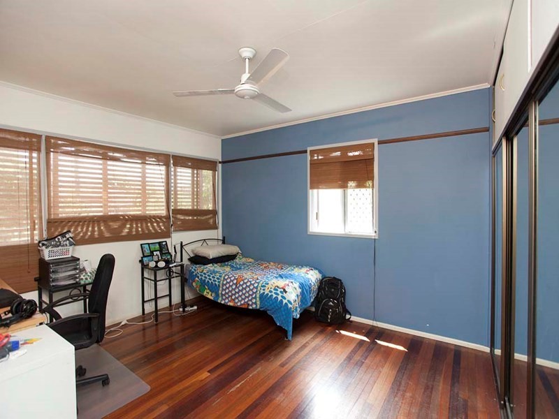 30 Barham Street, Coopers Plains QLD 4108