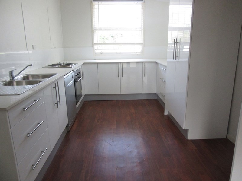 16 Yarranabbe Street, Mount Gravatt East QLD 4122