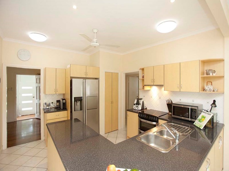 91 Creek Road, Mount Gravatt East QLD 4122