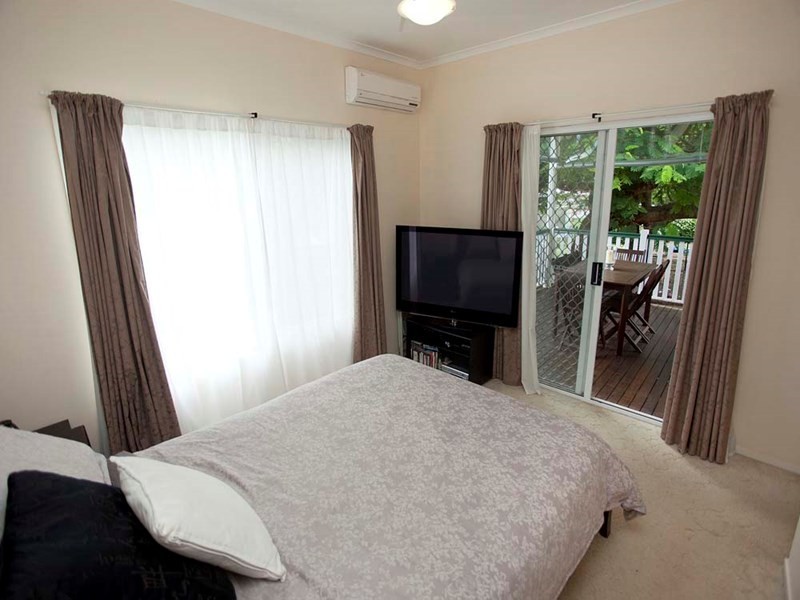 91 Creek Road, Mount Gravatt East QLD 4122