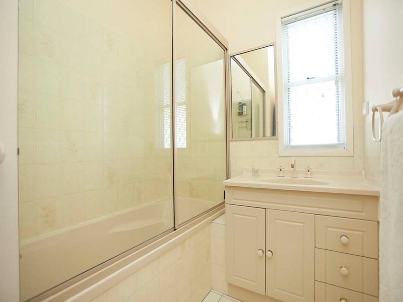 91 Creek Road, Mount Gravatt East QLD 4122