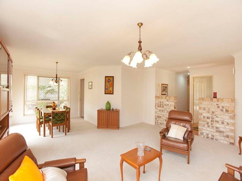 6 Renoir Court, Mackenzie QLD 4156