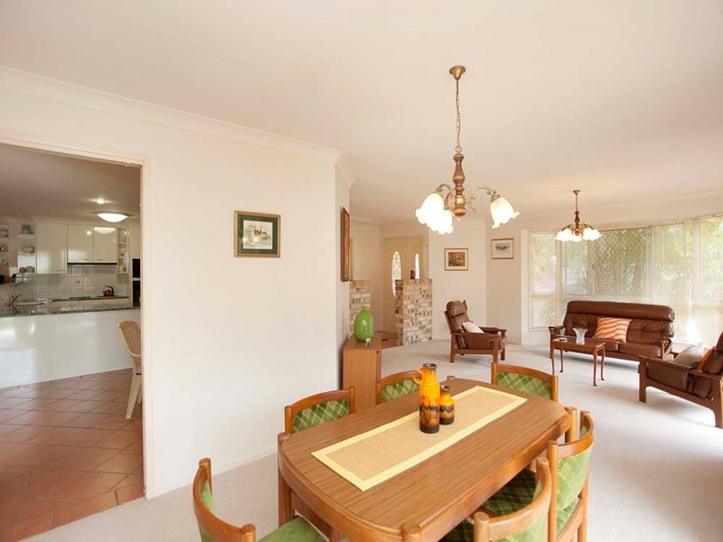 6 Renoir Court, Mackenzie QLD 4156