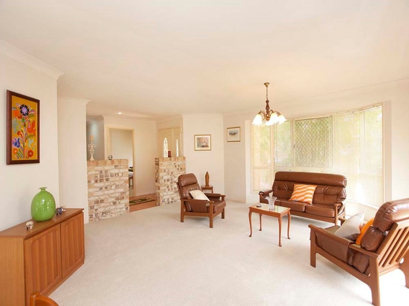 6 Renoir Court, Mackenzie QLD 4156