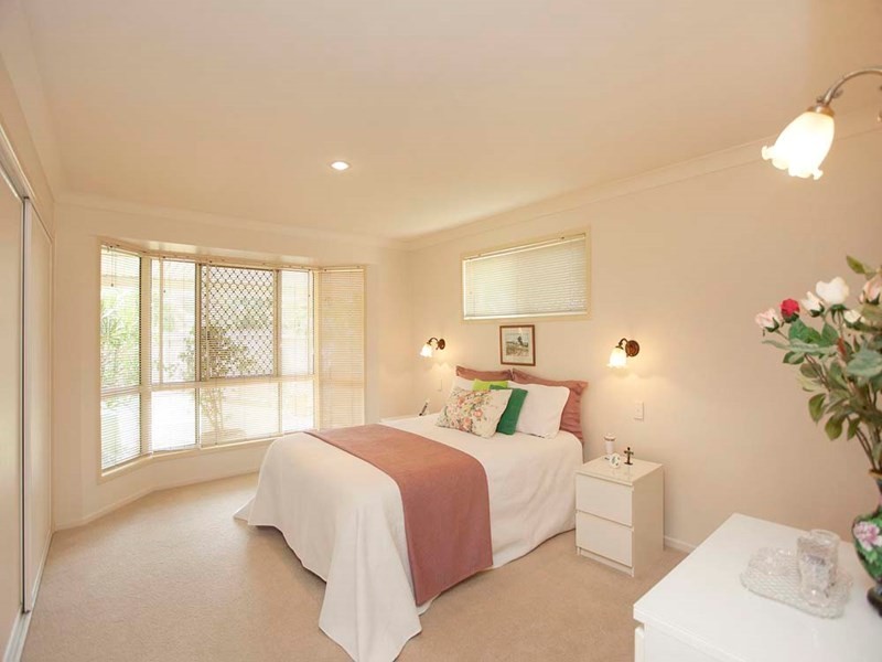 6 Renoir Court, Mackenzie QLD 4156