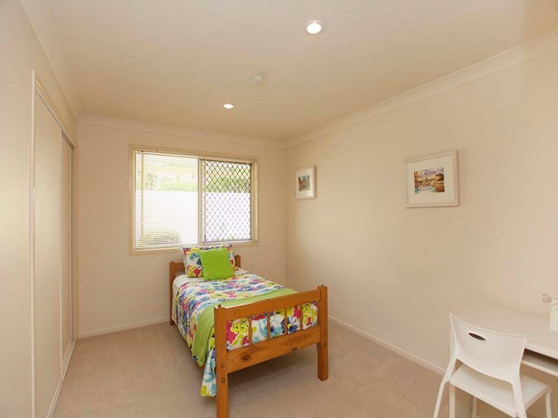 6 Renoir Court, Mackenzie QLD 4156