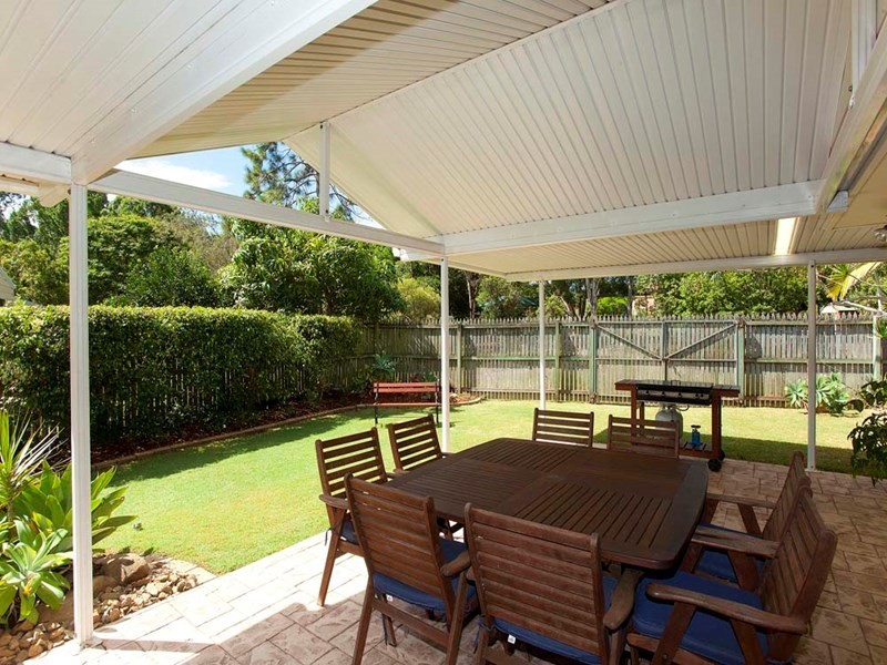 6 Renoir Court, Mackenzie QLD 4156