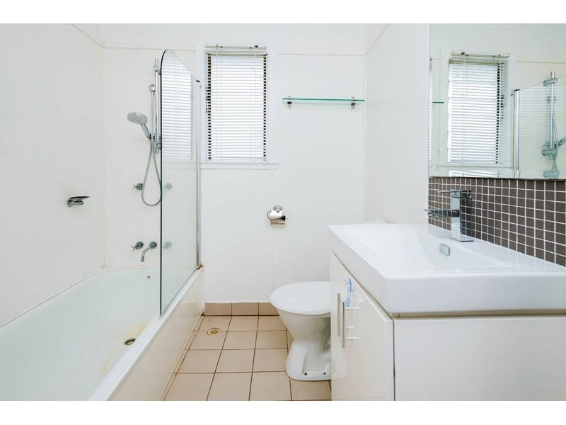 15 Floral Street, Mount Gravatt East QLD 4122