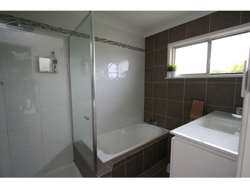 8 Kinkuna Street, Wishart QLD 4122