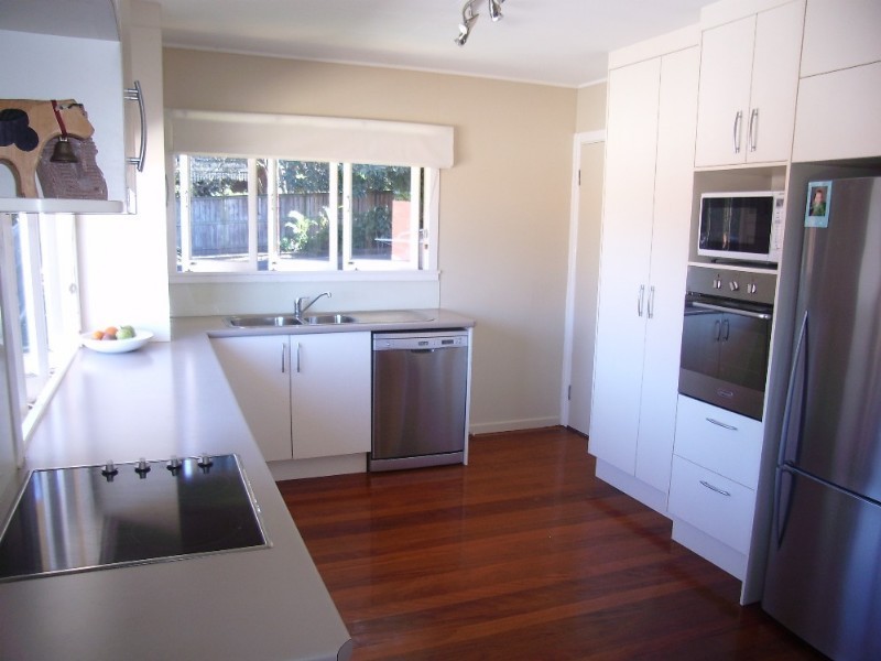 9 Curfew Street, Upper Mount Gravatt QLD 4122