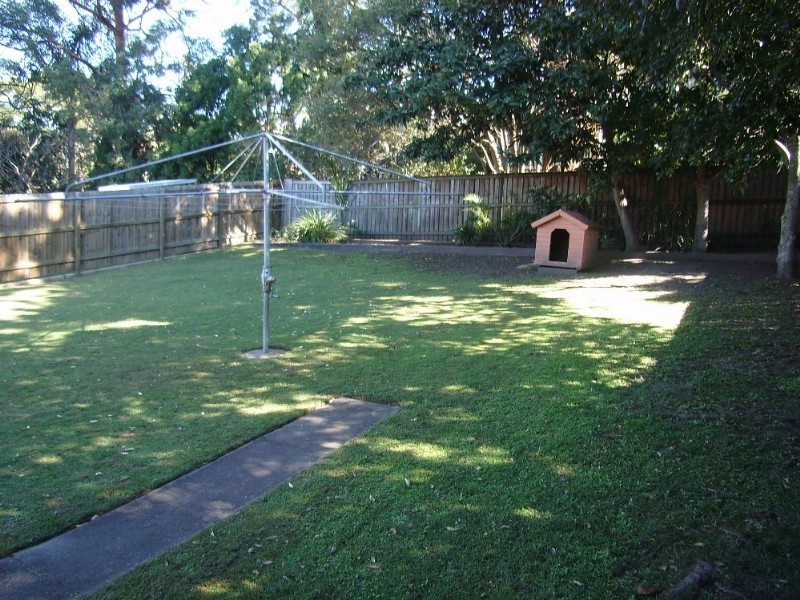 9 Curfew Street, Upper Mount Gravatt QLD 4122