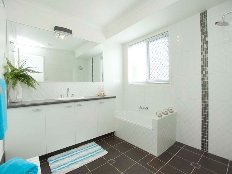 105 Castlerea Street, Tingalpa QLD 4173