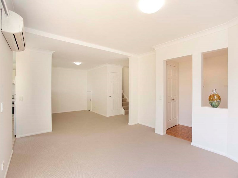 18/2200 Logan Road, Upper Mount Gravatt QLD 4122