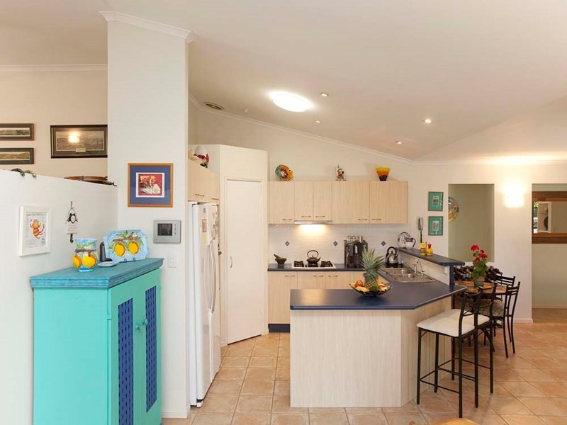 6 Monet Crescent, Mackenzie QLD 4156