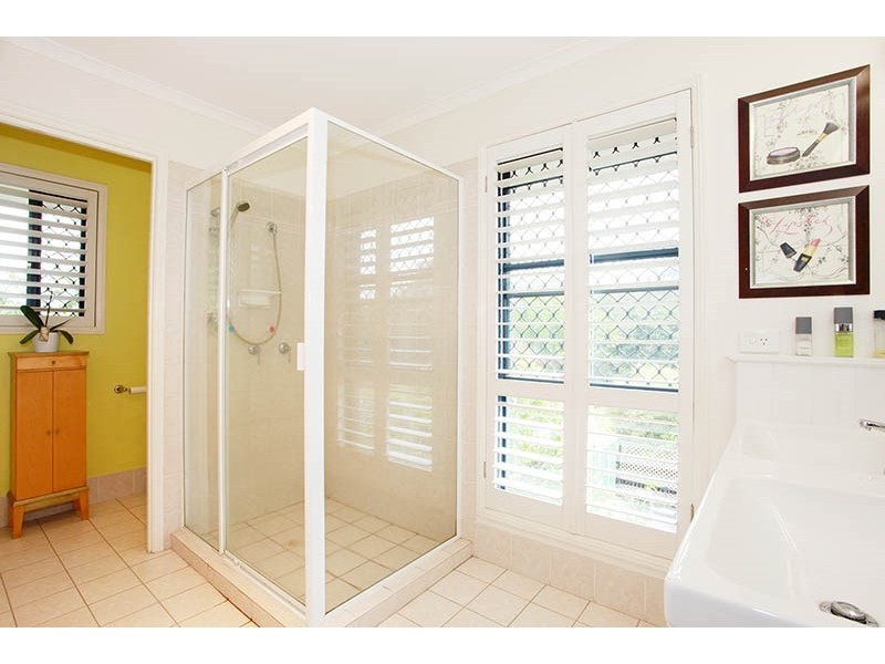 6 Monet Crescent, Mackenzie QLD 4156