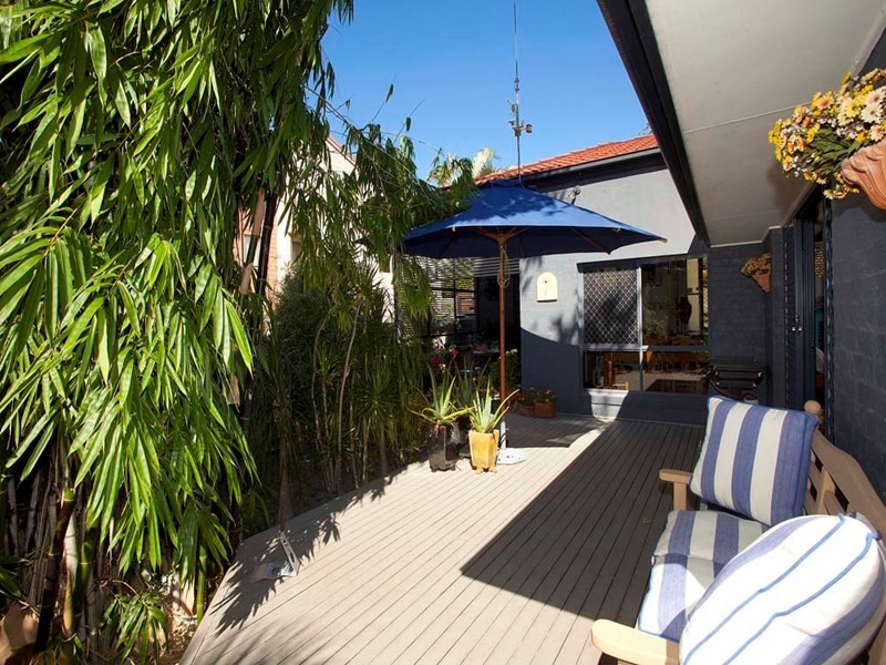 6 Monet Crescent, Mackenzie QLD 4156