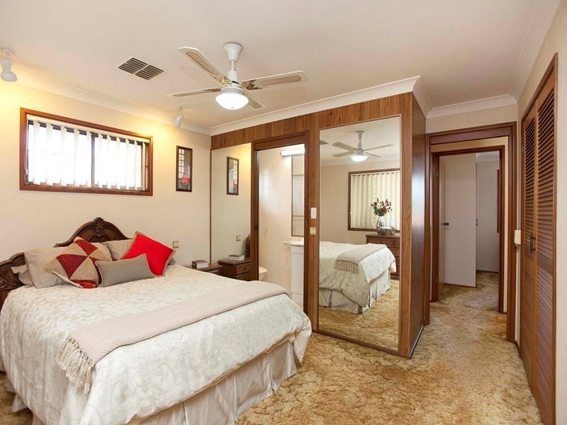 33 Koola Street, Wishart QLD 4122