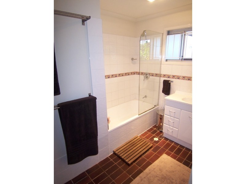 4 Wunulla Street, Mount Gravatt East QLD 4122