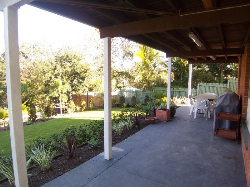 4 Wunulla Street, Mount Gravatt East QLD 4122