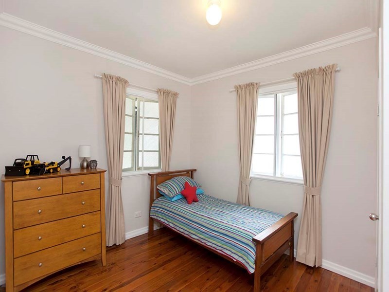 42 Amega Street, Mount Gravatt East QLD 4122