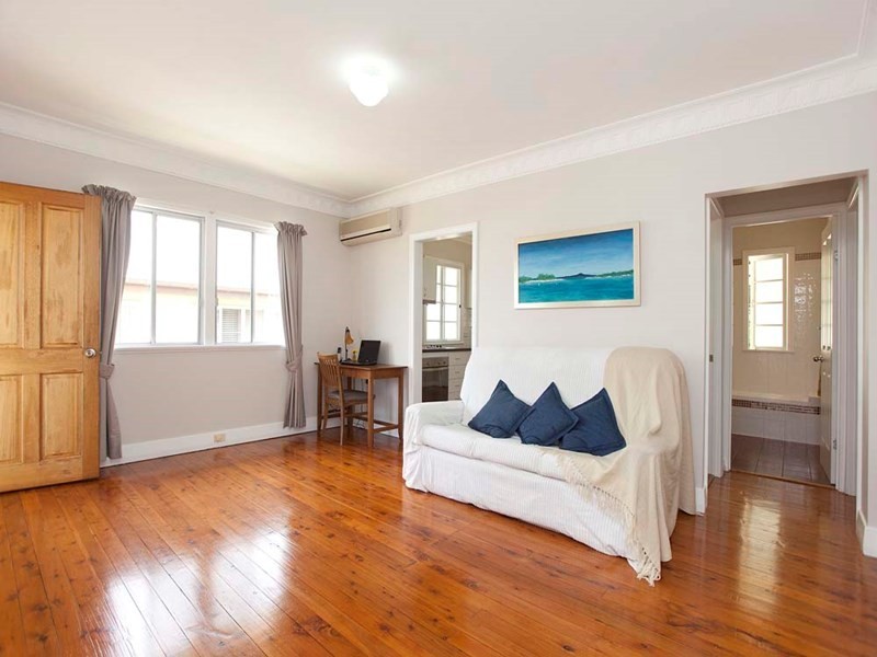 42 Amega Street, Mount Gravatt East QLD 4122