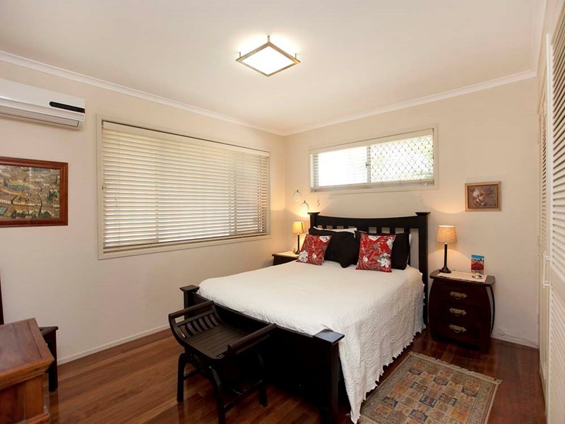 3 Monte Carlo Street, Wishart QLD 4122