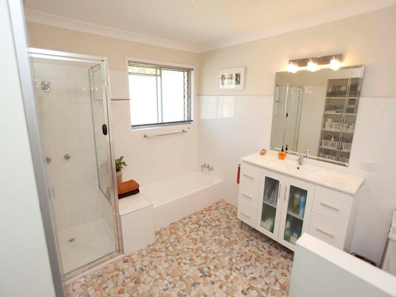 3 Monte Carlo Street, Wishart QLD 4122