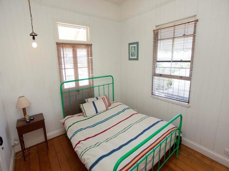 38 Taylor Street, Woolloongabba QLD 4102