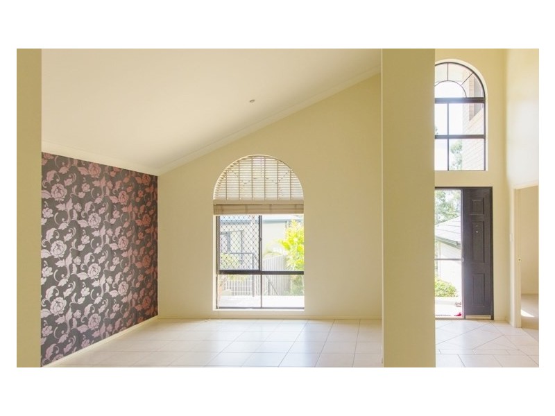 28 Alan Crescent, Eight Mile Plains QLD 4113