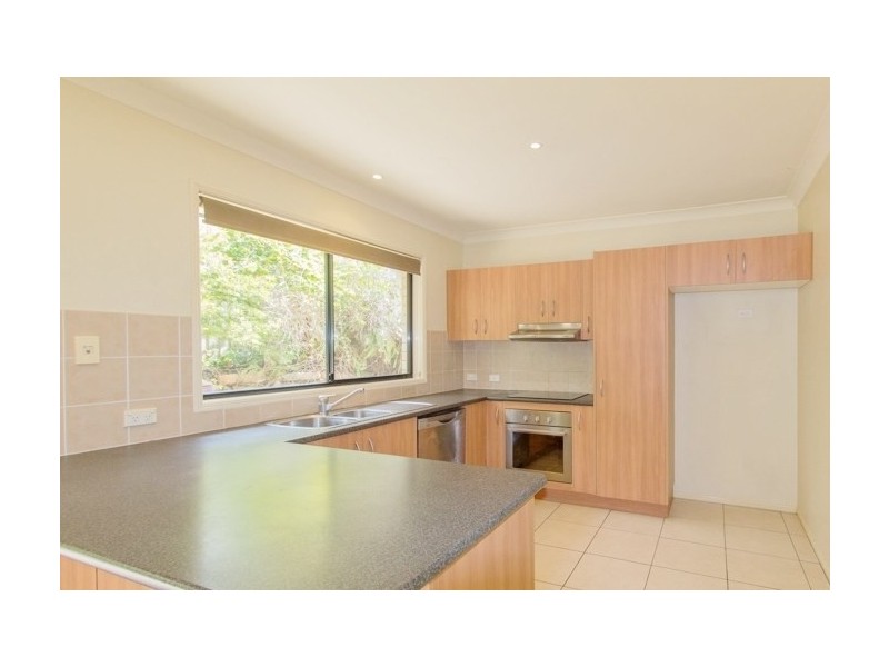 28 Alan Crescent, Eight Mile Plains QLD 4113