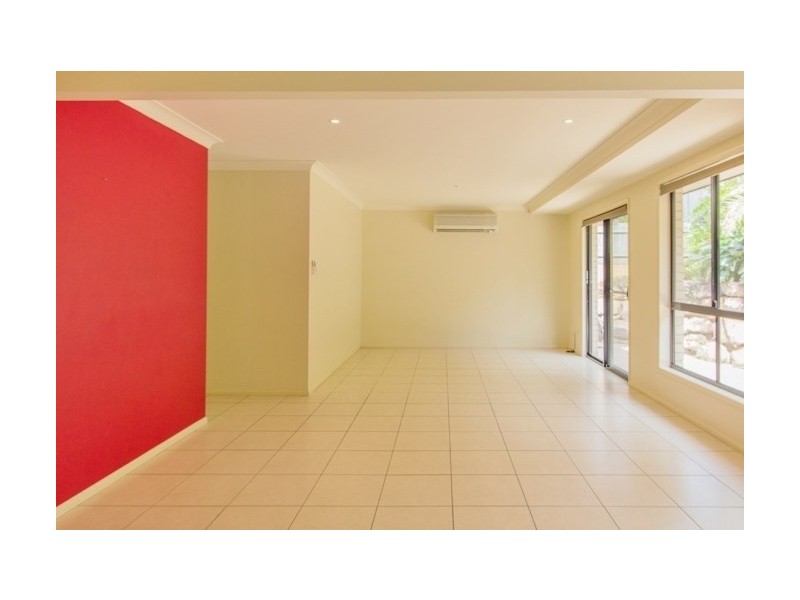 28 Alan Crescent, Eight Mile Plains QLD 4113