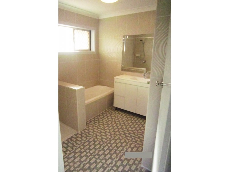 32 Nagle Street, Upper Mount Gravatt QLD 4122
